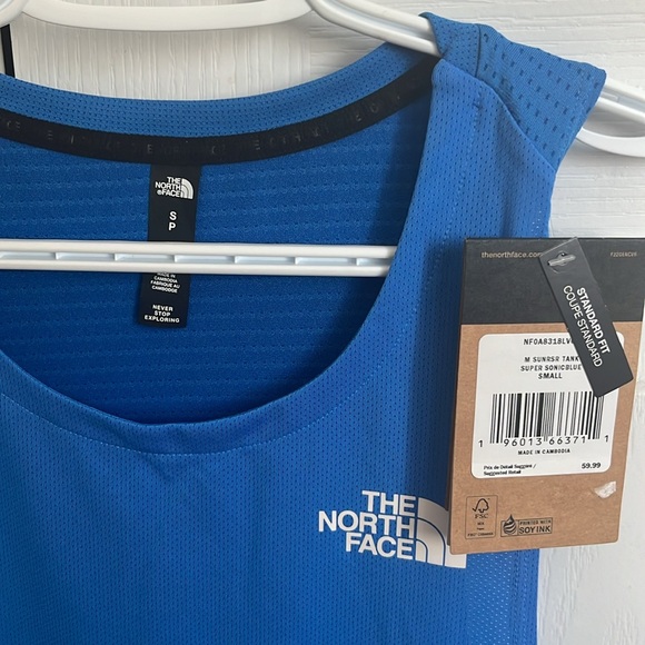 The North Face sunriser tank! - Picture 4 of 6